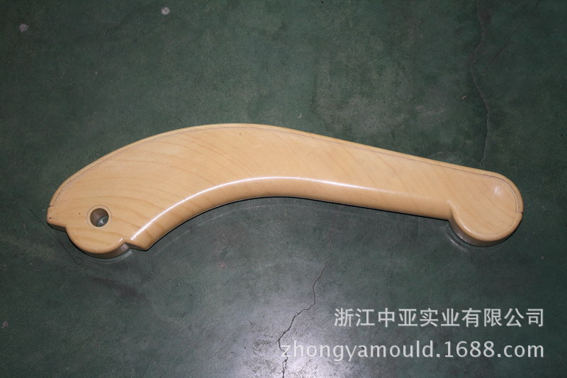 残疾车扶手气辅产品专业气辅注塑