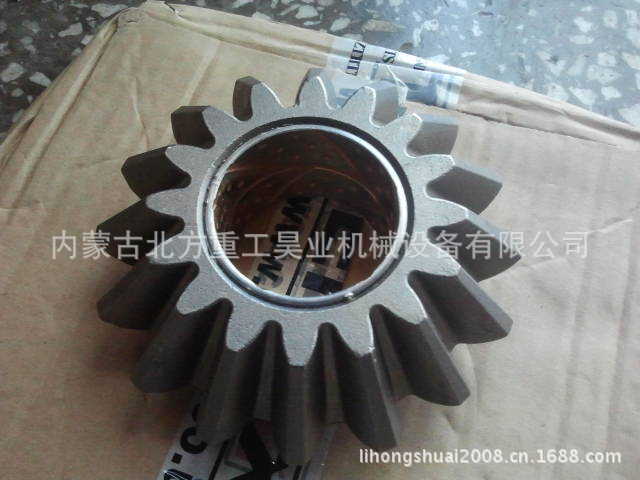 特雷克斯TEREX3303 3305用09008364桥间小伞形齿轮