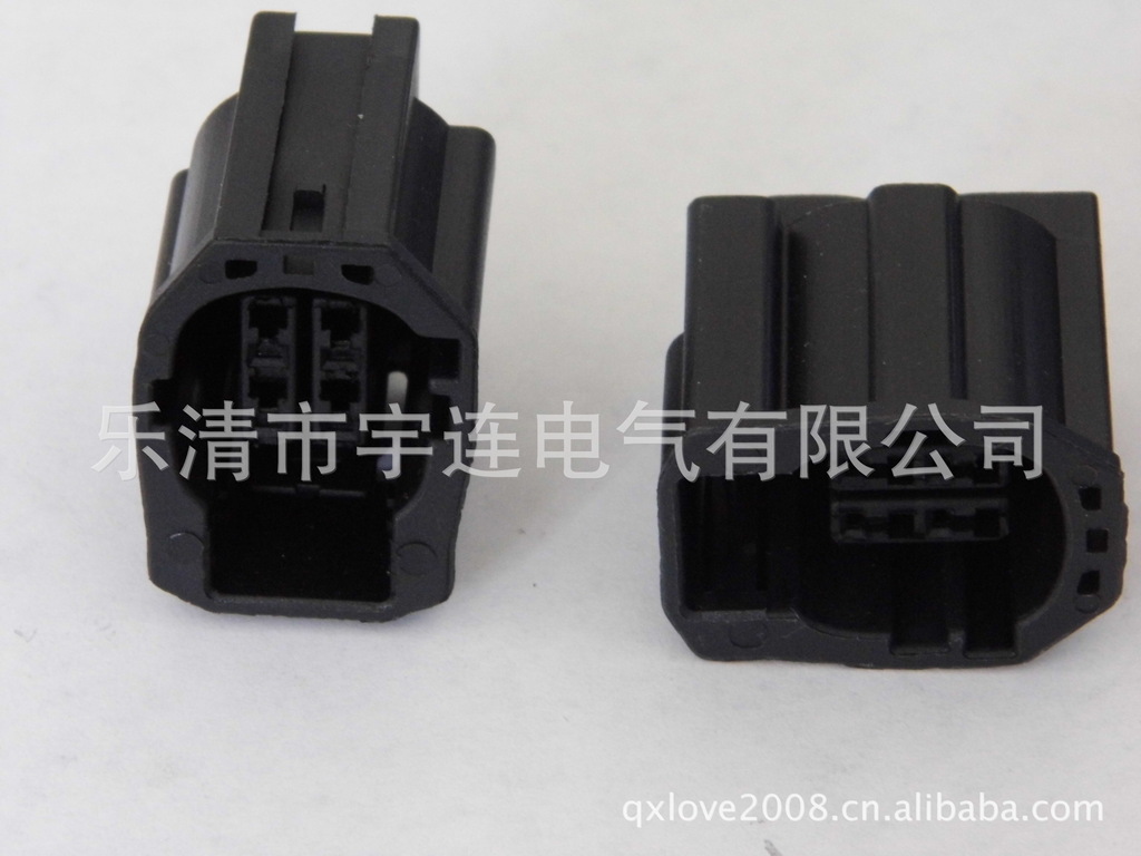 【厂家供应】4孔连接器 防水连接器 车灯防水连接器