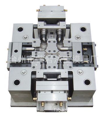 专业供应各种管件塑料模具/PVC管件模具/注塑模具加工