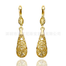 ���Ź�͢���� ʱ�к���С��Ʒ 18K�ƽ�ɫ���� �ο�ˮ�ζ��� E345