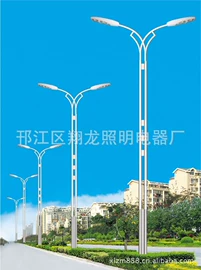 道路照明灯;监控器支架;交通安全标识