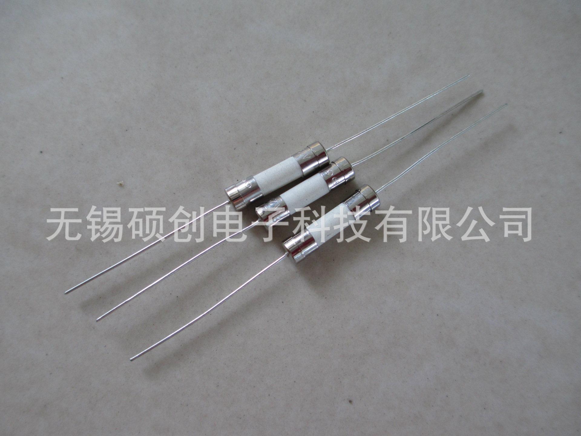 厂家供应陶瓷保险丝。3.6*10.  5*20。  6*30保险丝。保险丝管