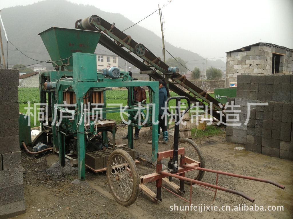 杭州顺飞水泥制砖机|免烧砖机|空心砖机|桐庐顺飞|小型砖机|