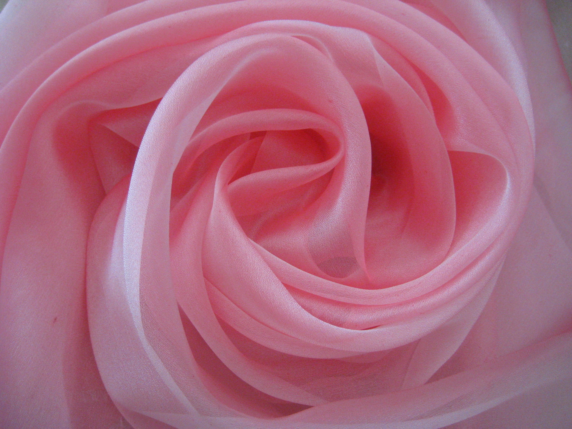 工厂销售雪纱 水晶纱各种汉服面料欧根纱 扬州纱 皱纱 百合缎