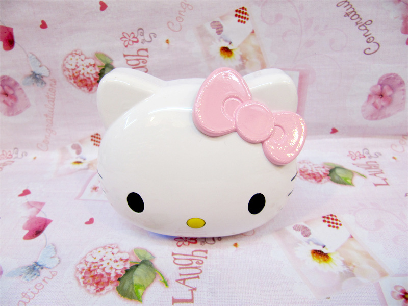 Factory direct sales of new 8000MAH lithium battery HELLO KITTY mobile power supply in a large number of shipments, style random5