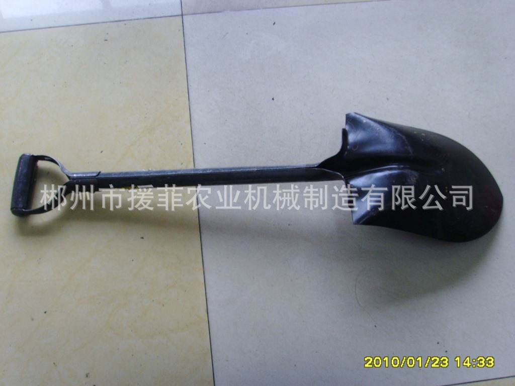 出口南非农具，赞比亚津巴布韦连体铁锹，铁耙，铁叉，钢镐，锄头