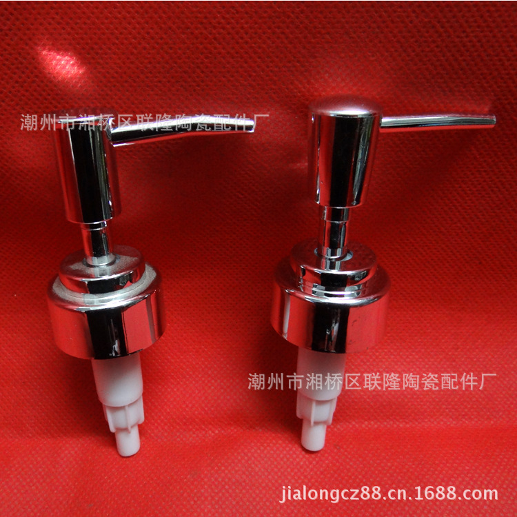 专业供应 新款亮银2CC管喷头 塑料乳液喷头