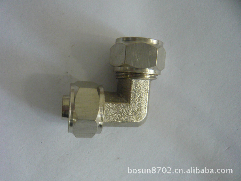 供应快拧直角湾通接头PV8