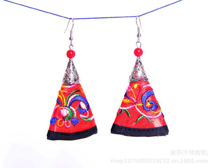中号民族苗绣耳环