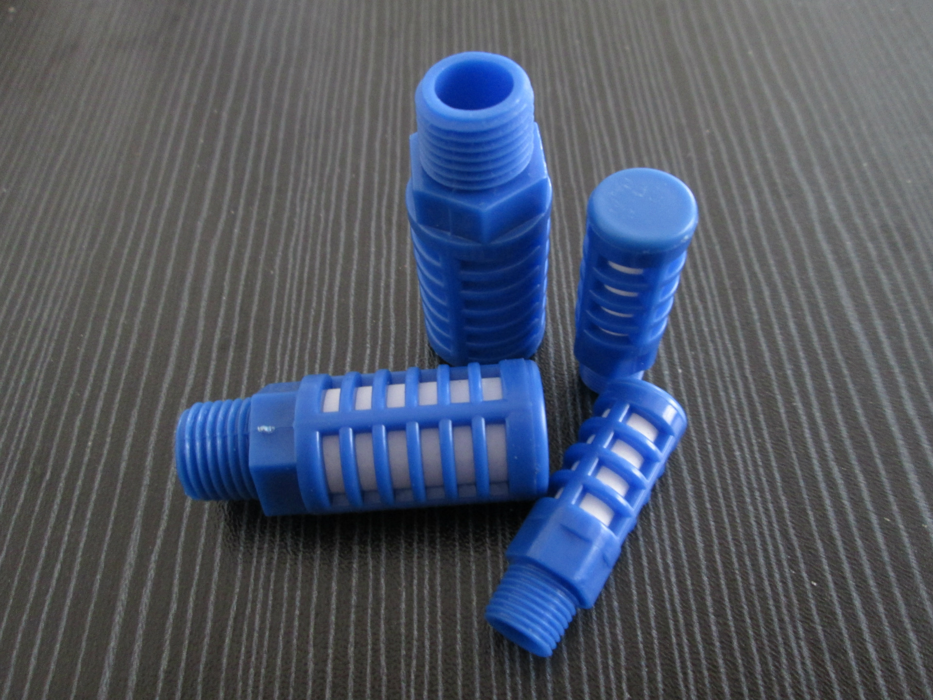 批量供应塑料气动消声器汽油多孔塑料过滤器防爆片制氧机PE滤芯