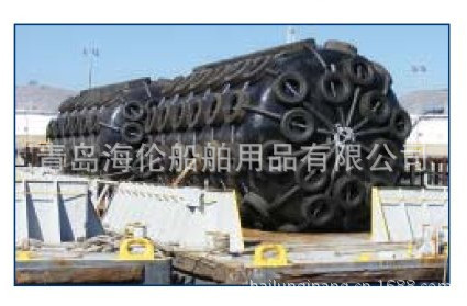 悬挂轮胎实心护舷防撞设施青岛否是海伦0.2-4.5米橡胶护舷聚氨酯