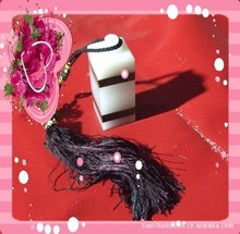 ������������ʯ.����ʯ���{���񣬺�����ӡ�£���Ӂ�D��