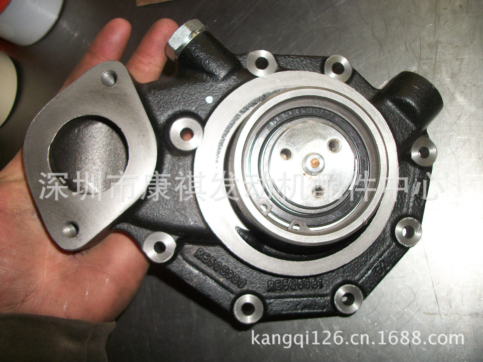 供应原装RG6081/PE6068/RG6125/PE4045发动机配件水泵总成