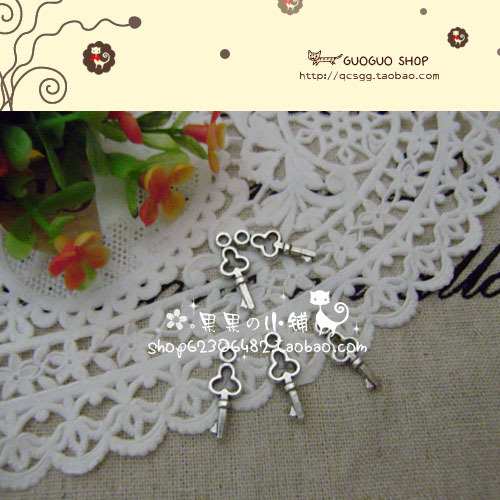 accessory with accessories