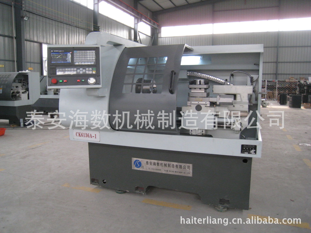 经济数控车床CK6136A-1/广数伺服系统/大主轴孔径/整体床脚