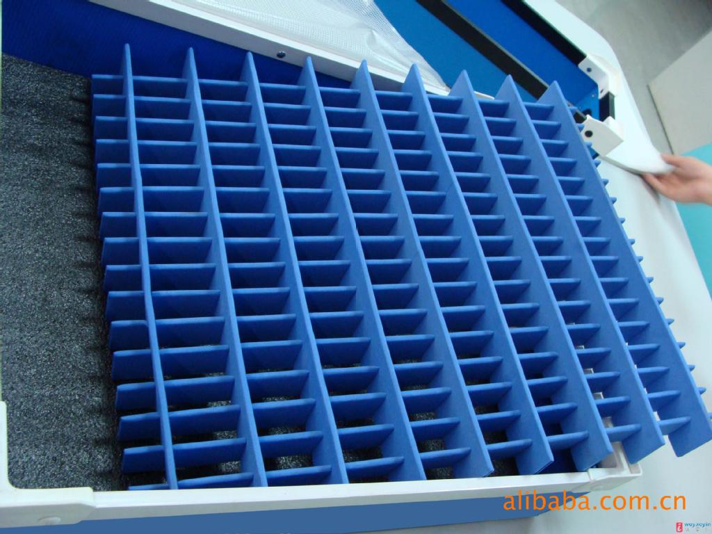 特价供应3mm蓝色中空板刀卡 pp塑料万通板刀卡 可按客户图纸生产