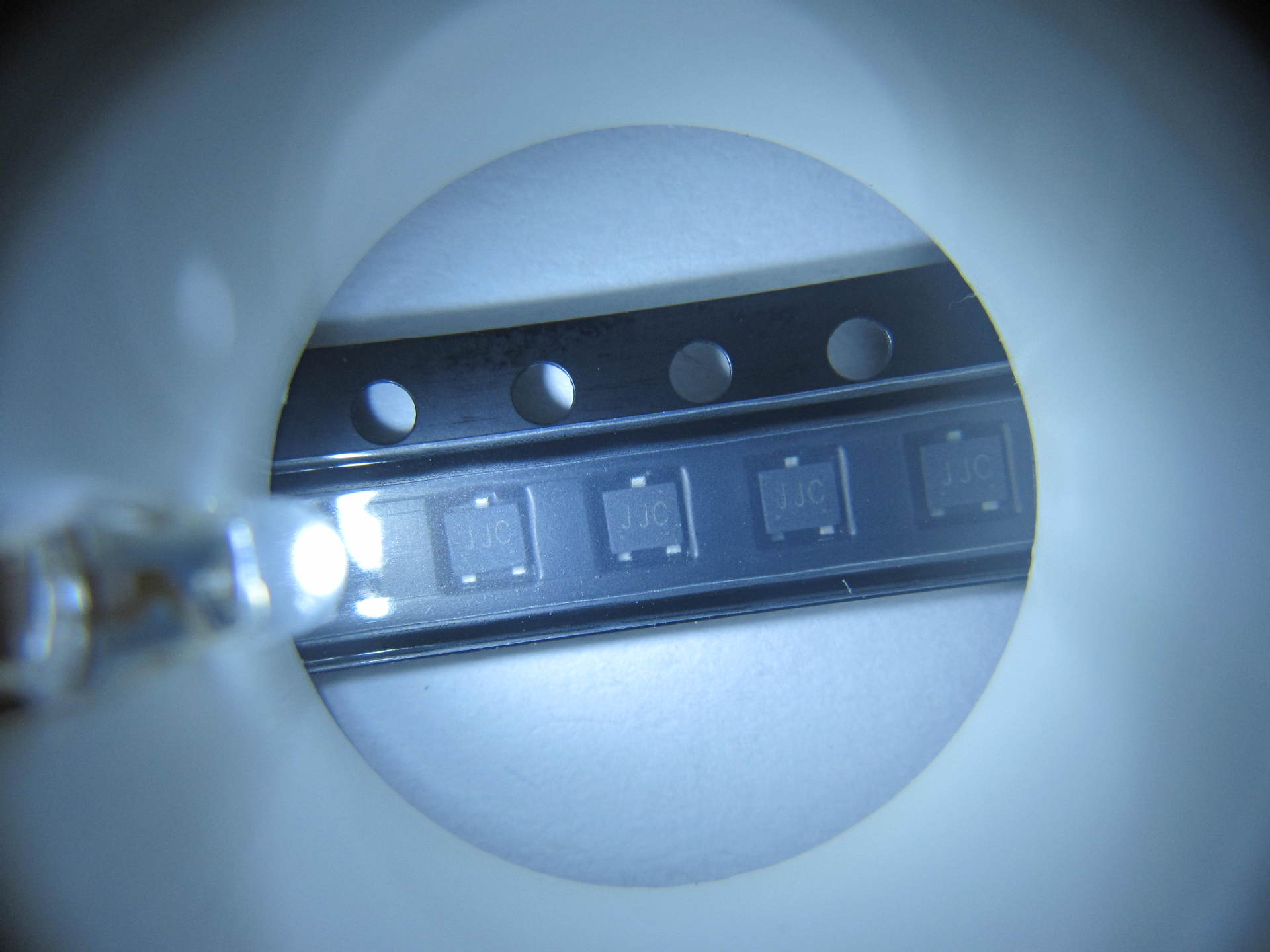 场效应管 SSM3J130TU,SSM3J129TU