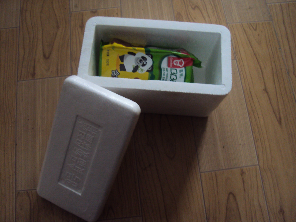 8号食品级保温箱。8号邮政泡沫箱。8号泡沫箱