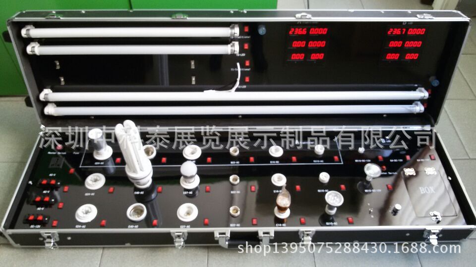 LED展示箱可对比传统与LED功能数据可测试温度亮度