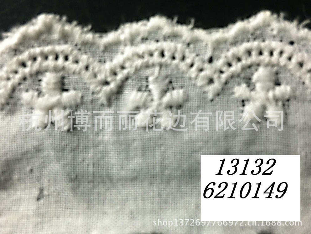 【品质保证】供应新款时装绣花布  镂孔绣花  水溶绣花  棉布绣花