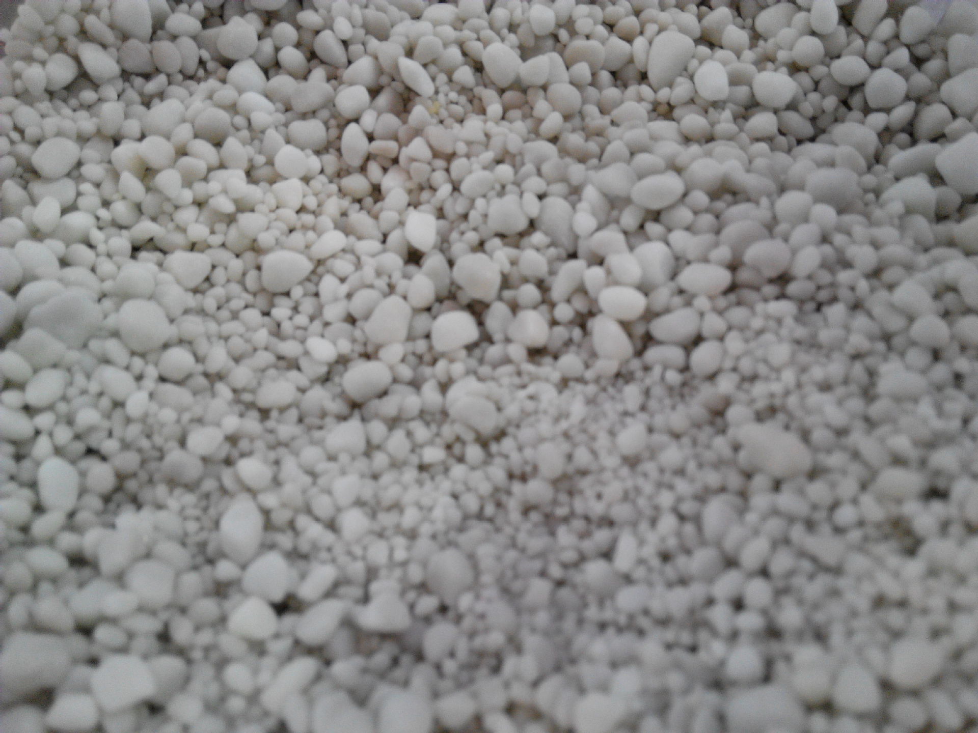 中频炉炉衬 耐火材料 氧化镁粒氧化镁砂 炉衬致密无裂纹 保质期长