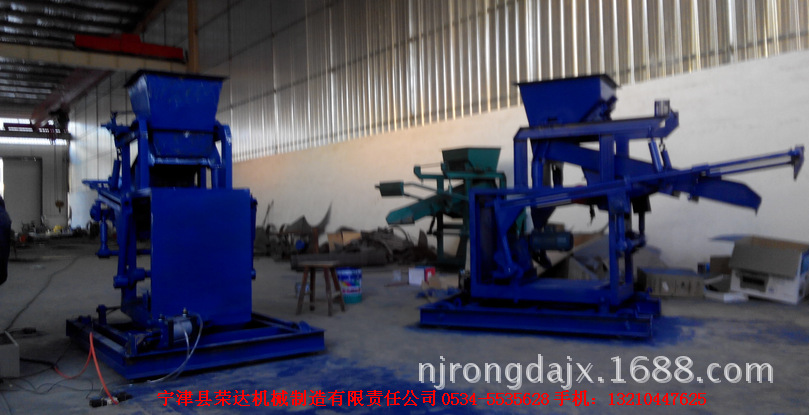 擺頭擺桿式玻璃加料機械設備