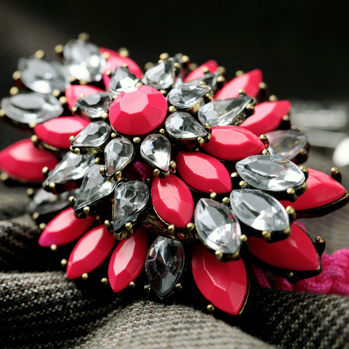 Vintage Crystal Flowers Handmade Woven Bracelet Fashion Jewelry Wholesale display picture 1