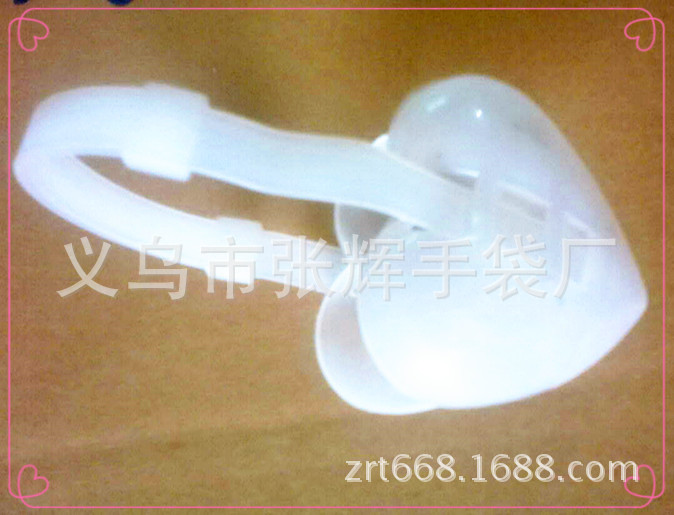 厂家供应各种保暖耳套塑料架子、以及各种耳罩塑料配件(图)