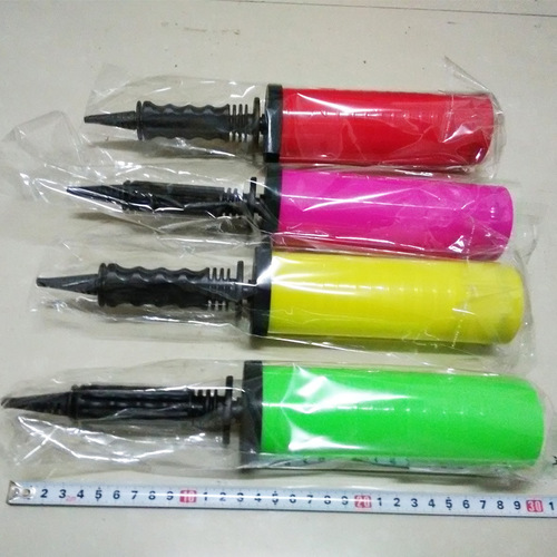Manufacturer wholesale two-way hand push inflator manual inflator simple round portable plastic balloon inflator