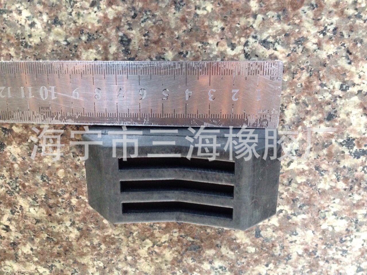 厂家直销 异形橡胶块 橡胶防撞减震块