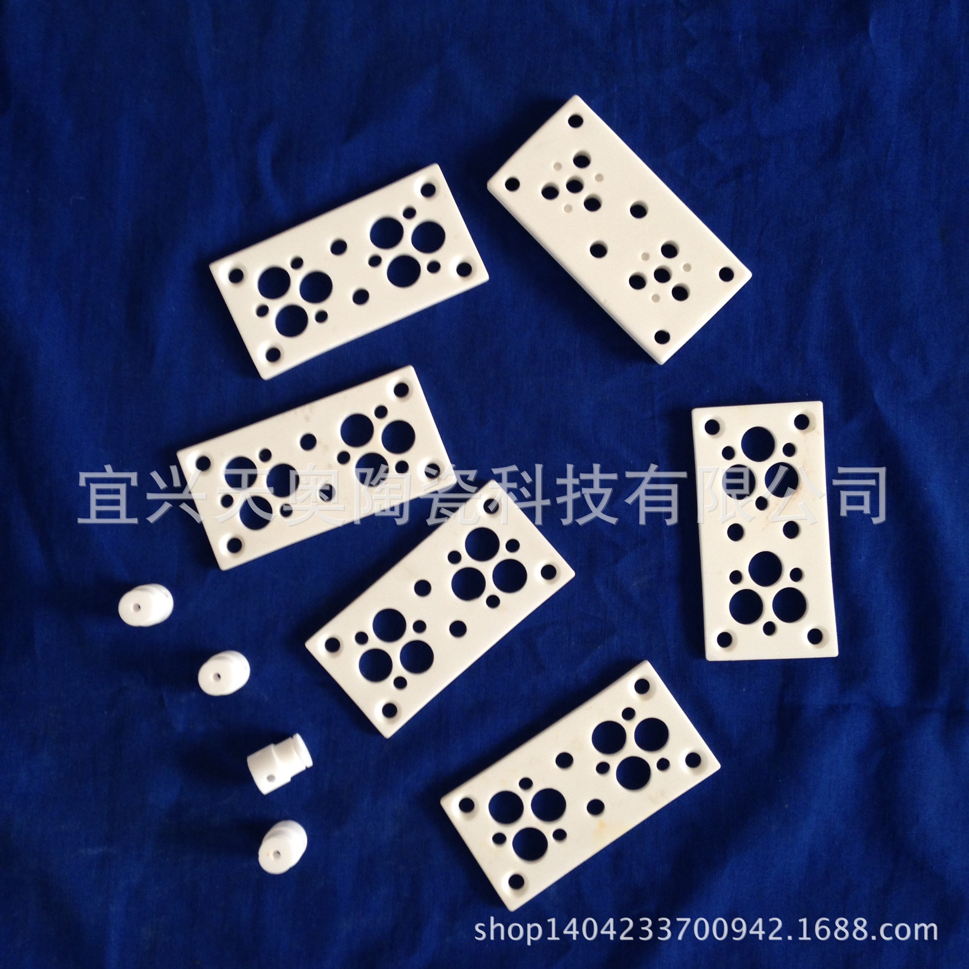 厂家销售玻璃密封基座用95氧化铝陶瓷片 氧化铝基片