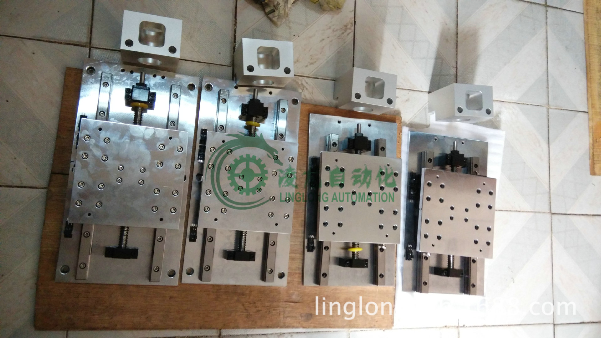 ��е��̨ �ֶ���̨ ���ػ�̨ �Զ����豸ʵ�������׻�̨����ֱ��