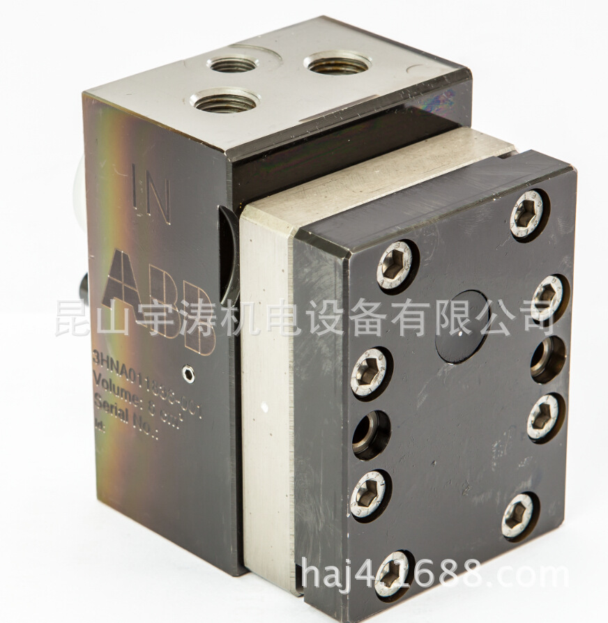 ABB喷漆机器人齿轮泵：3HNA011836-001
