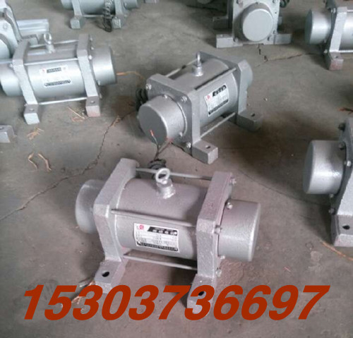 供应XVMA-5-6-0.4KW振动电机.XVMA-120-6电机/宏达岳绍义