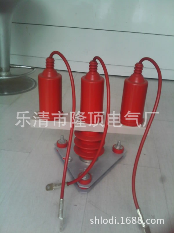 隆顶电气  20KV过电压保护器 22KV 24KV组合避雷器 TBP-B-34/85KV