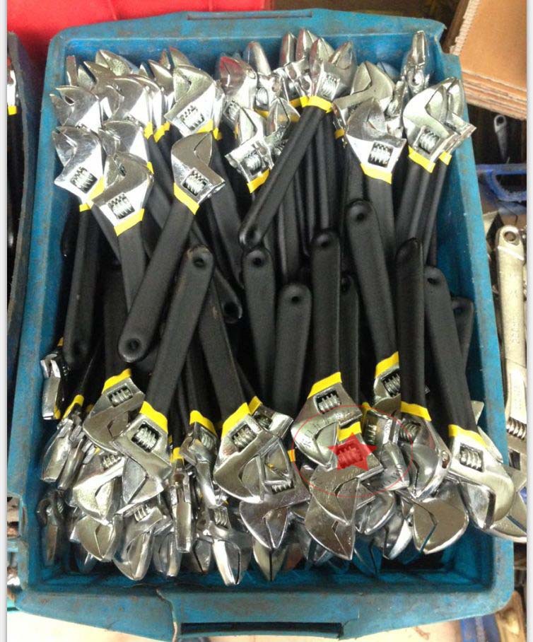 铸铁套柄活动扳手1