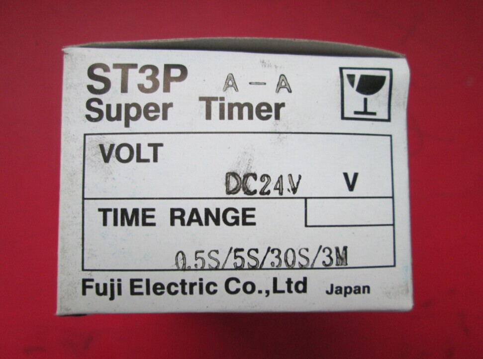 时间继电器 ST3P  A--A   DC24V /3M