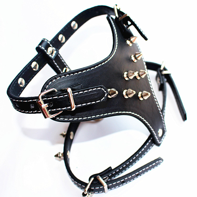 Personalized Anti Bite Dog Harness With Studs And Seat Belt_voghion.com