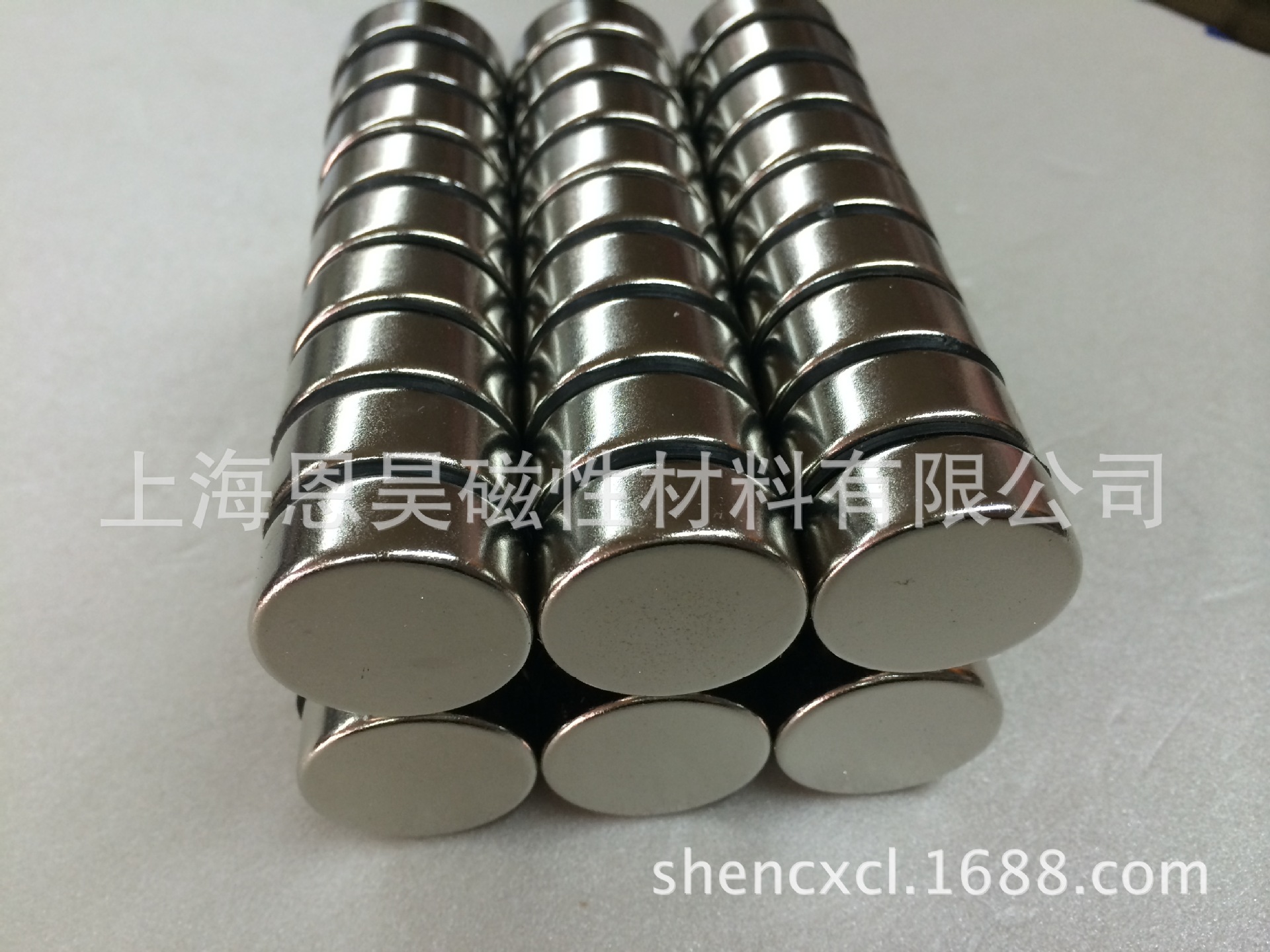 现货钕铁硼强磁 磁铁 吸铁石 广告强磁 超强磁力 圆形 25*10MM