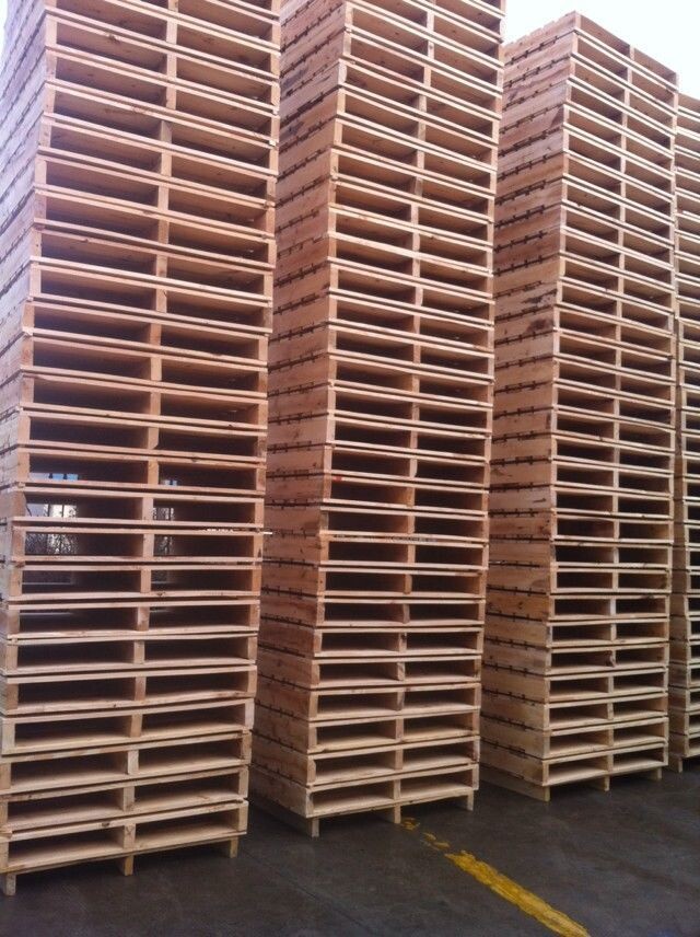 廠家推薦 優(yōu)質(zhì)二面進(jìn)叉硬雜木托盤 硬貨運(yùn)木托盤2
