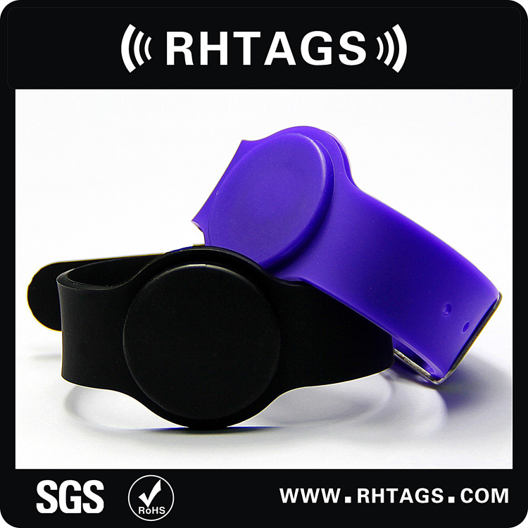 RFID硅胶手腕带、RFID手腕带、新款反扣式手腕带、桑拿手牌ic卡