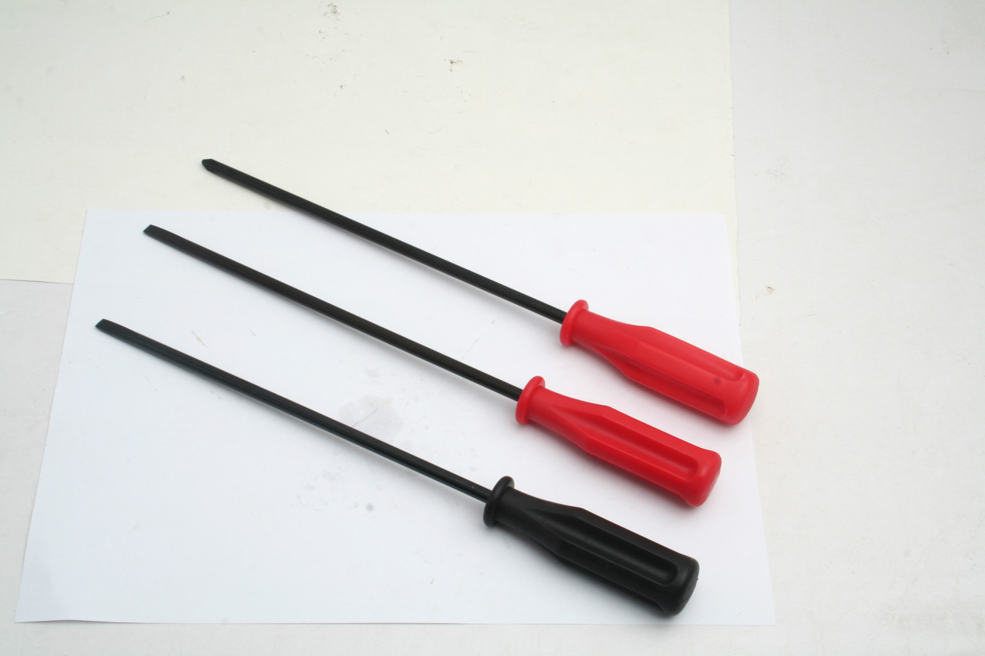 大量供应各种型号黑色彩色大号一字十字开刀