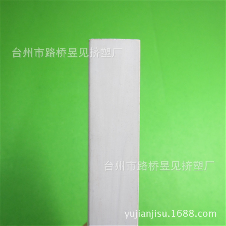 Perfil de PVC extrusión de plástico accesorios de plástico productos PVC Perfil de PVC materiales de construcción accesorios decorativos de fabricación