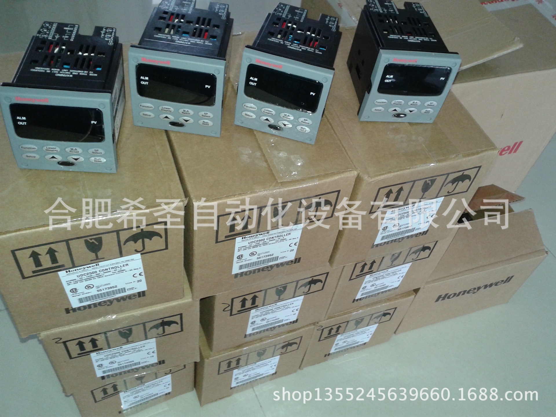 霍尼韦尔温控器  DC3200-0B-000R-110-00000-00-0温控器