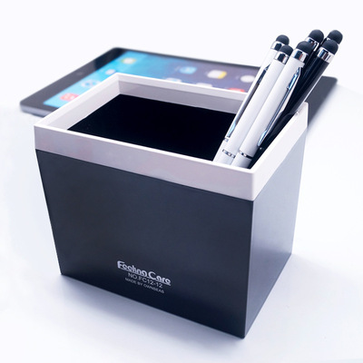 Plastic originality pen container advertisement pen container customized logo square to work in an office pen container