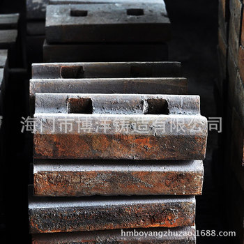 上海1315高锰钢齿形反击衬板，破碎机配件