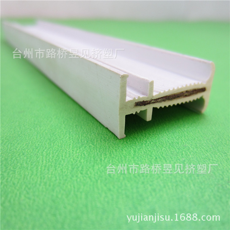 PVC白色异型材44——加铁 (7)