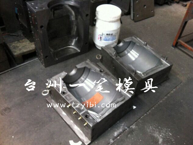 20-50L吹塑模具