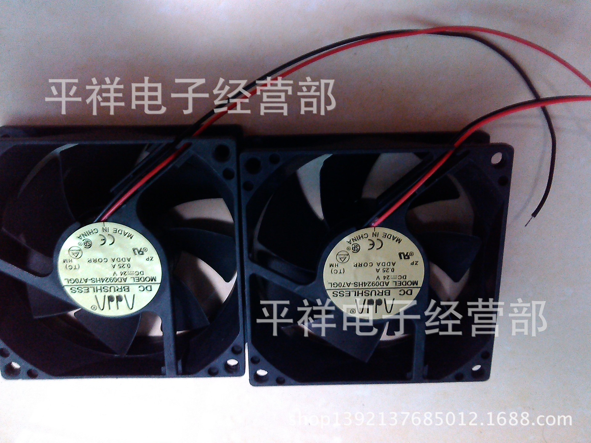 低价供应拆机翻新含油散热风扇8025  24V  0.25A   大量库存中